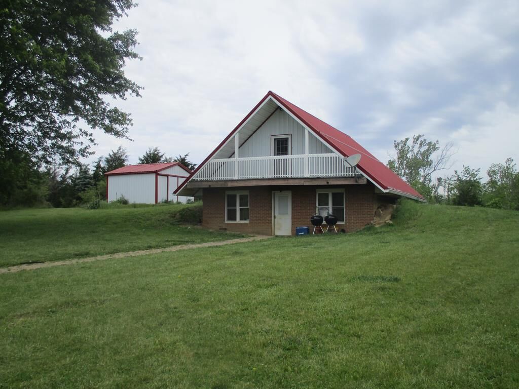 Property Photo: 2049 Mallow Road OH 45628