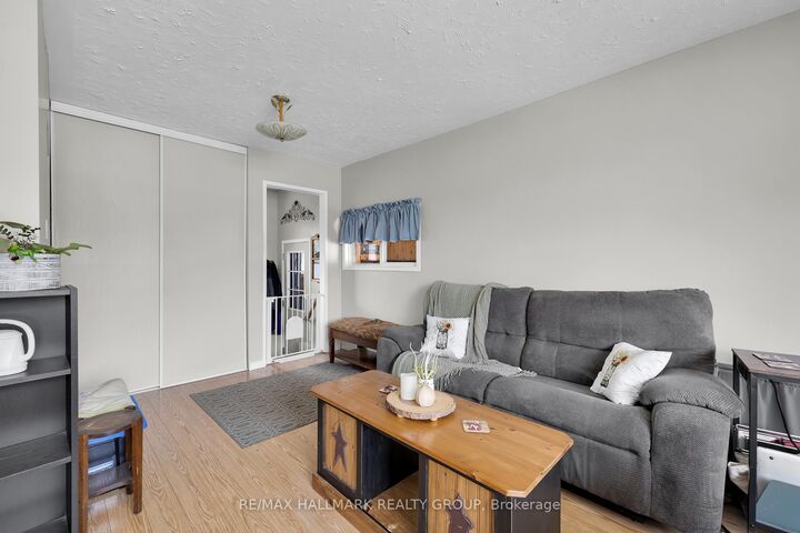 Property Photo: 86 Jasper Avenue ON K7A 4E1