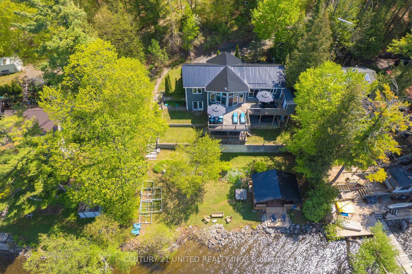 Property Photo: 64 Sunnybrae Lane ON K0L 1Y0