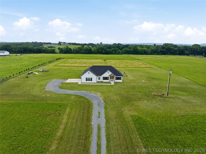 Property Photo:  9862 N 49th Street  OK 74467 