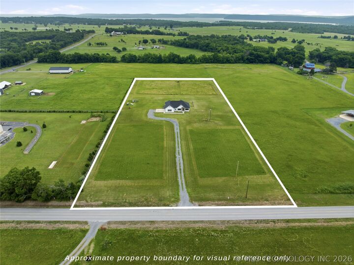 Property Photo:  9862 N 49th Street E  OK 74467 