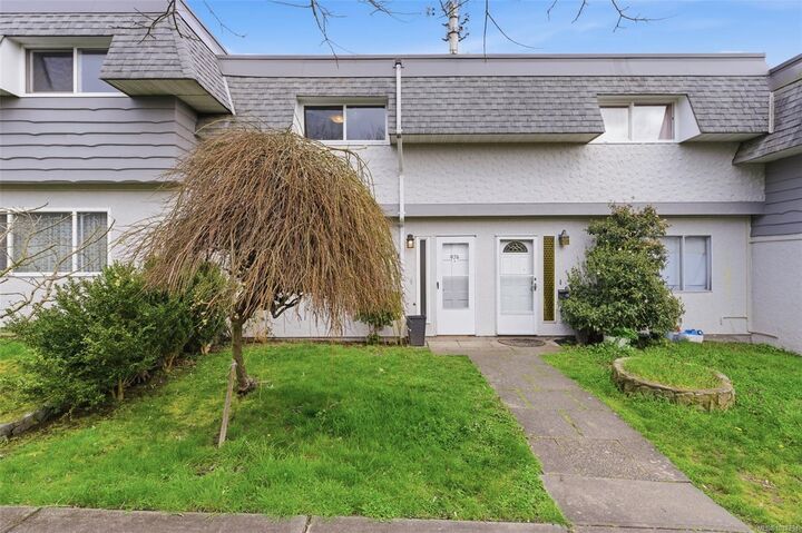 Property Photo: 976 Market St BC V8T 2E9