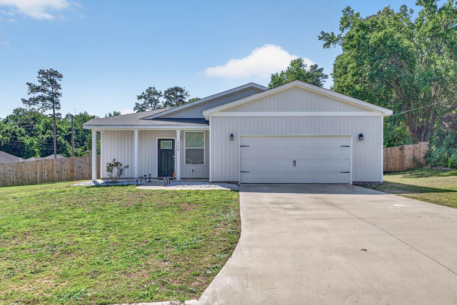 Property Photo: 305 Border Drive SC 29841