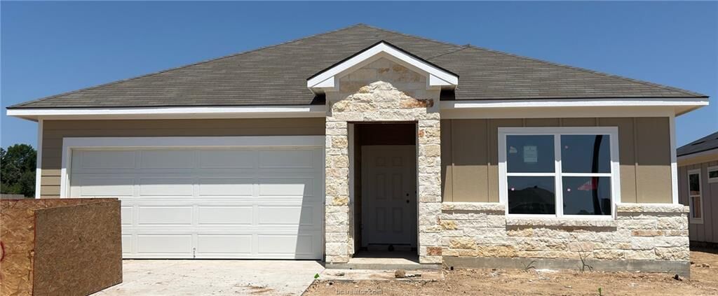 Property Photo: 5528 Harriet Street TX 77807