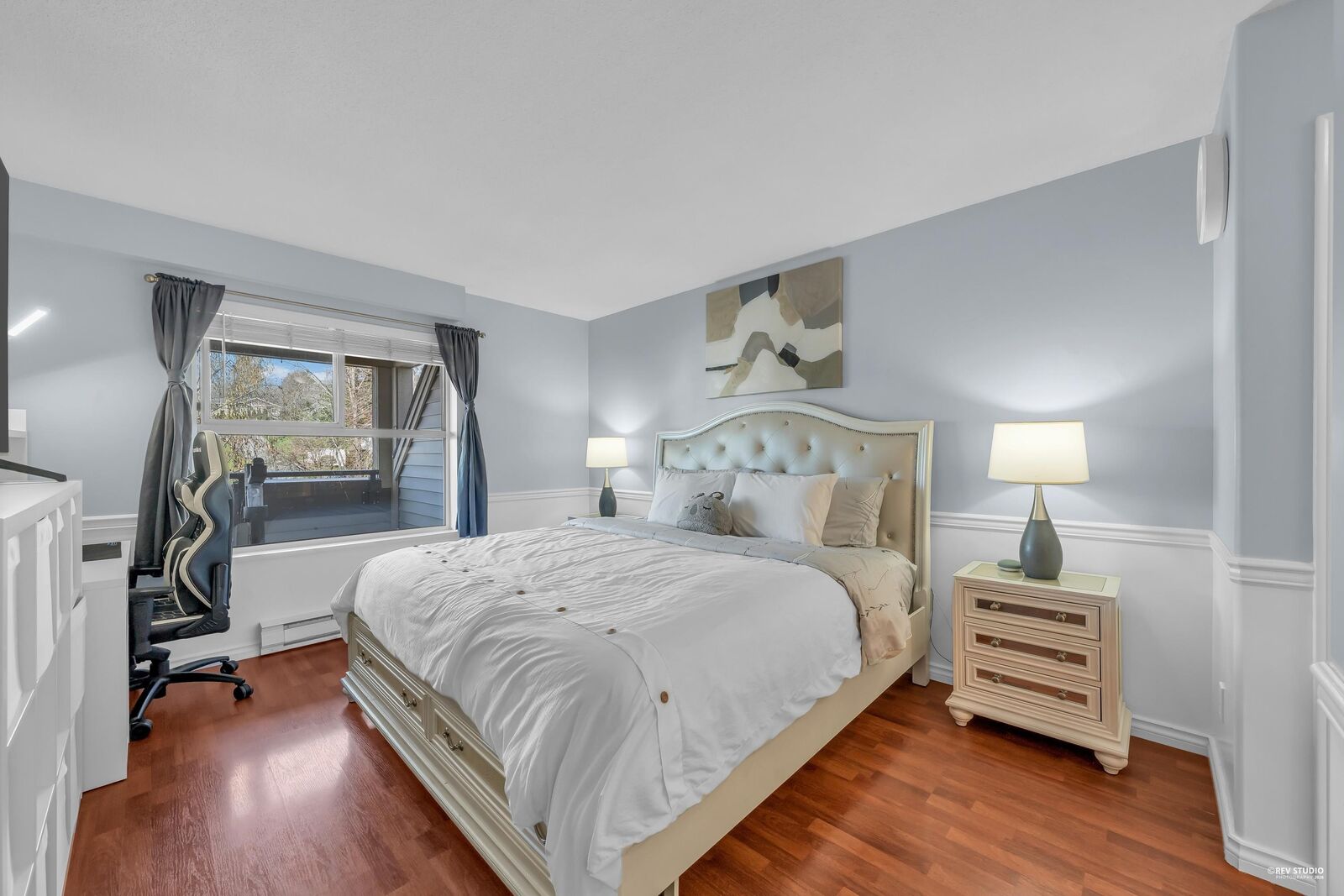Property Photo:  215 Twelfth Street 505  BC V3M 4H4 