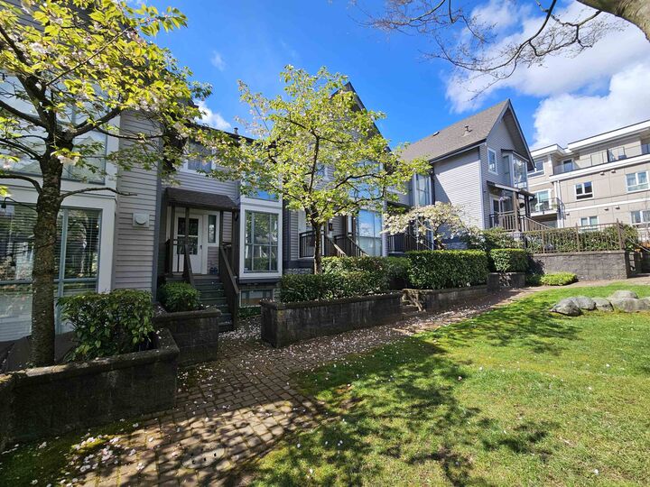 Property Photo: 4875 Duchess Street BC V5R 6E1