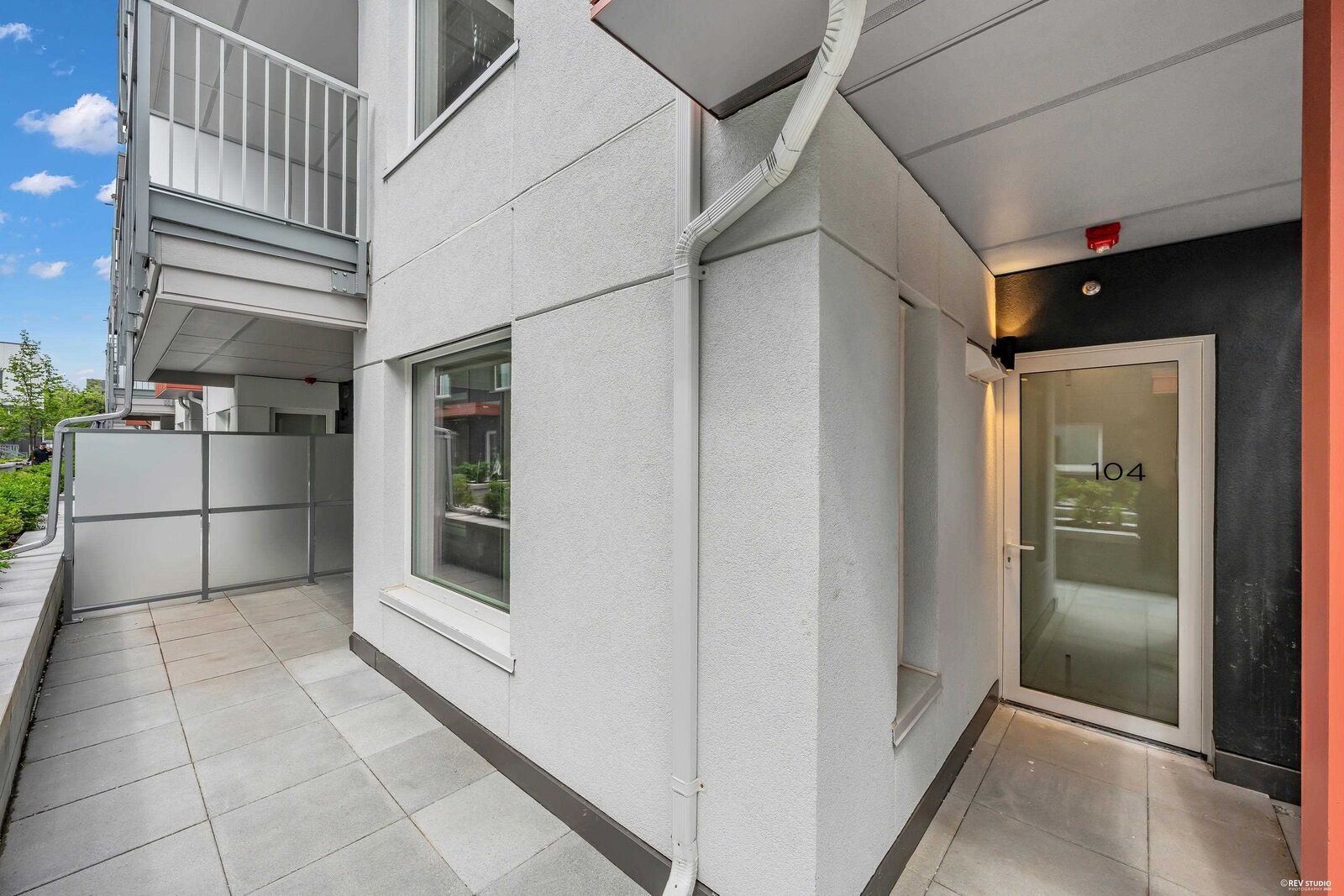 Property Photo: 2250 E 1st Avenue 104 BC V5N 0K2