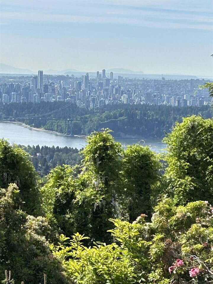 Property Photo: 1378 Chartwell Drive BC V7S 2R5
