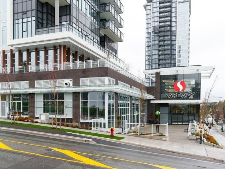 Property Photo: 505 Nelson Street 1401 BC V3J 0R5