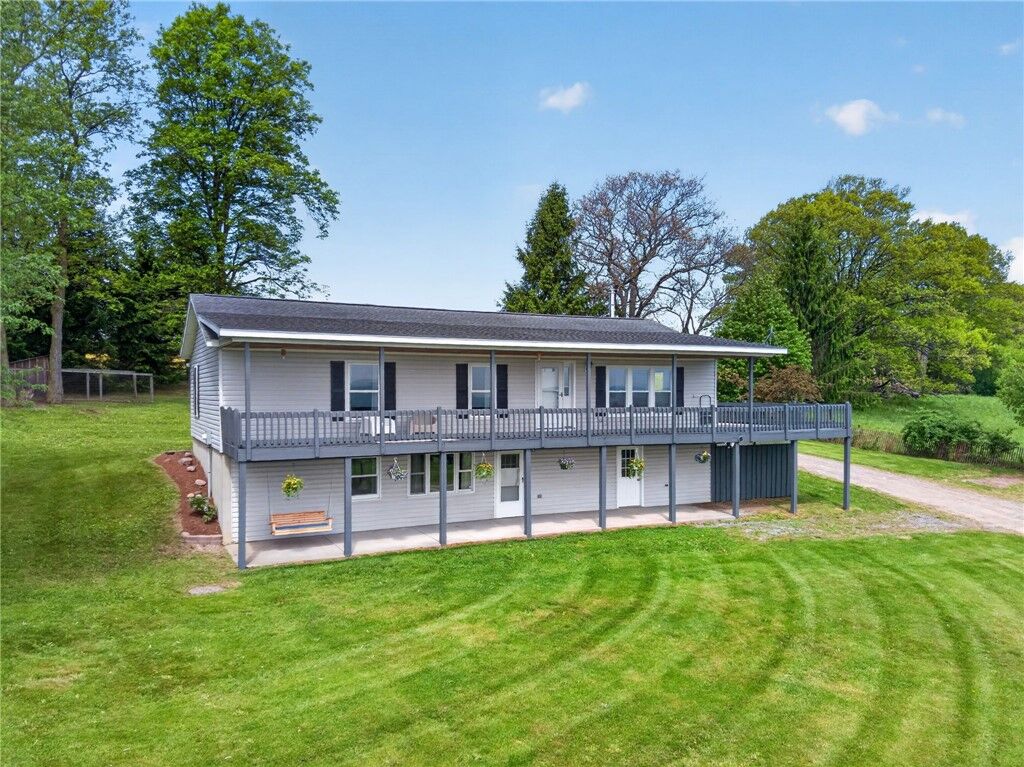 Property Photo:  436 Bostwick Road  NY 14850 