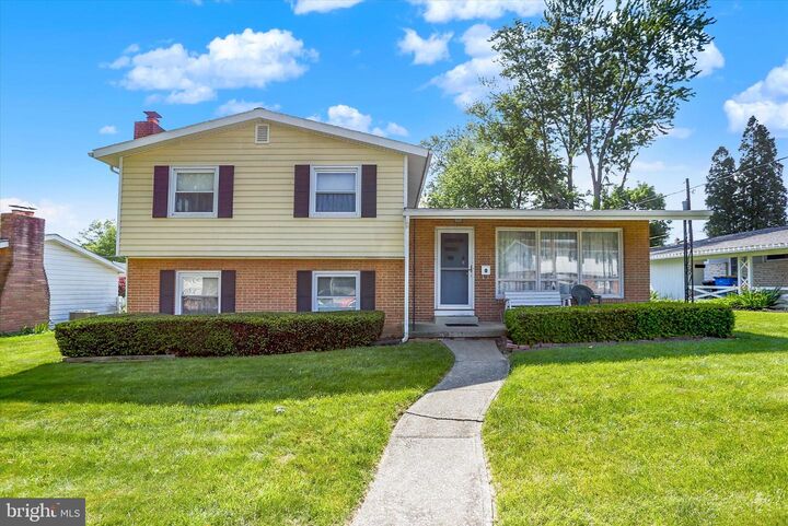 Property Photo: 202 Wood Street PA 17011