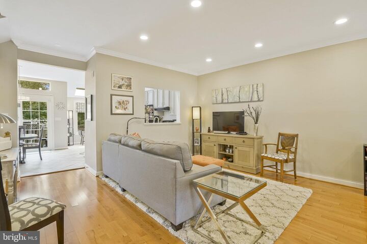 Property Photo: 3639 Ransom Place VA 22306