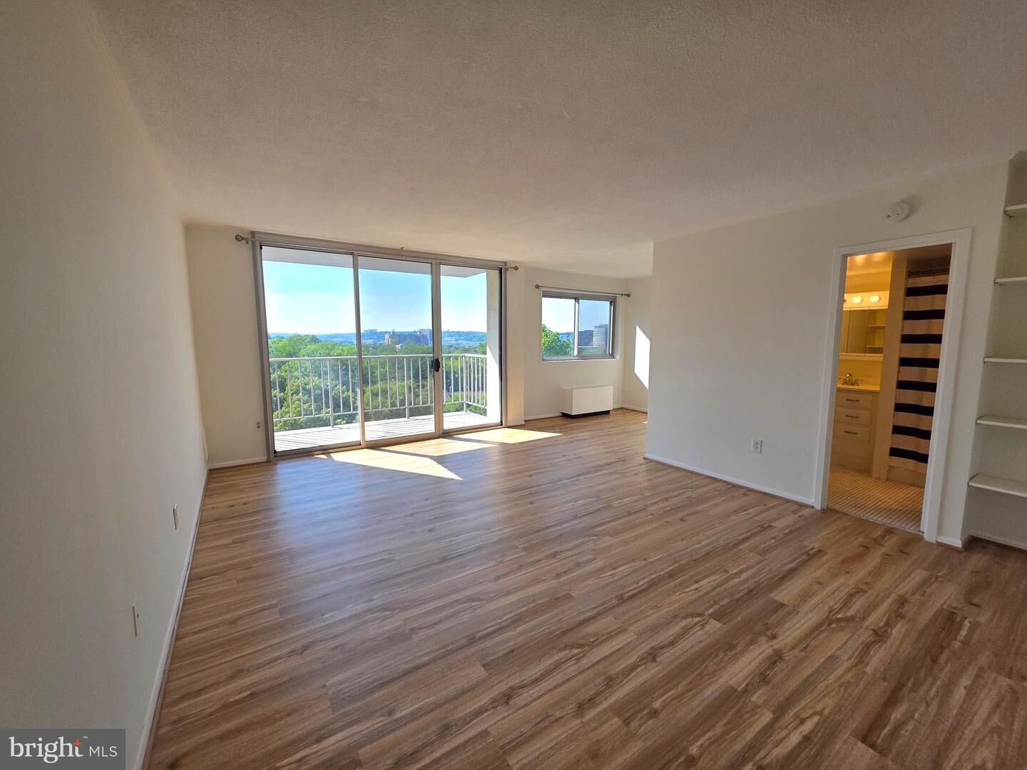 Property Photo:  2059 Huntington Avenue 1100  VA 22303 