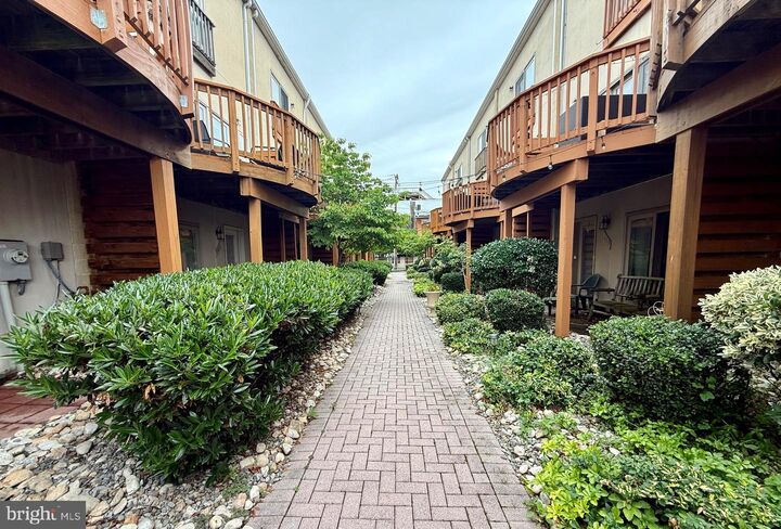 Property Photo:  100 Pilgrim Landing  MD 21230 