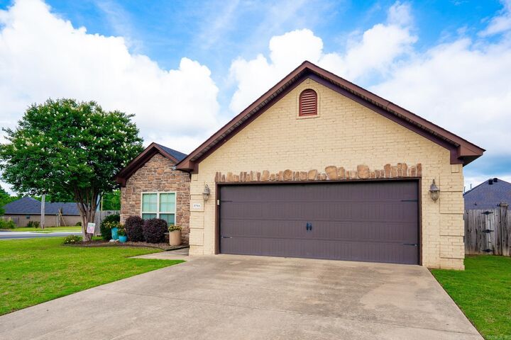Property Photo: 2755 Wineberry AR 72034