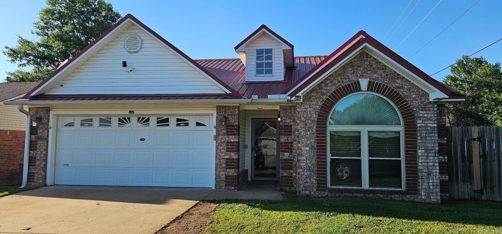 Property Photo: 3913 Kingsberry Drive AR 72956