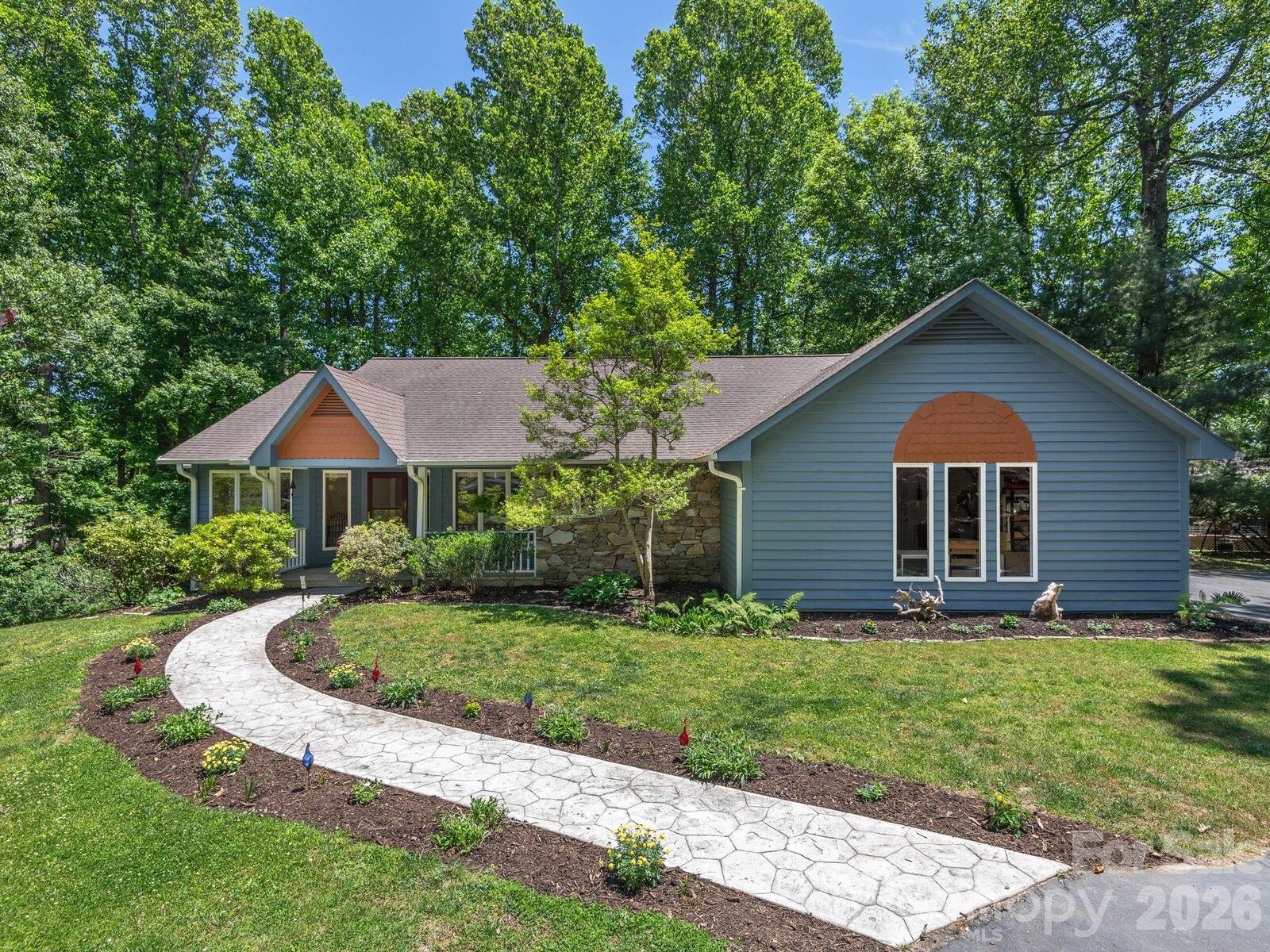 Property Photo:  3942 Laurel Park Highway  NC 28739 