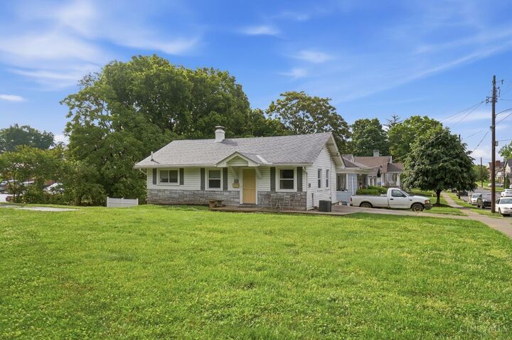 Property Photo:  6864 Park Avenue  OH 45236 