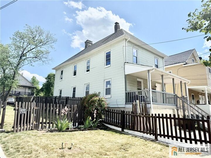 Property Photo:  659 S 2nd Street  NJ 07060 
