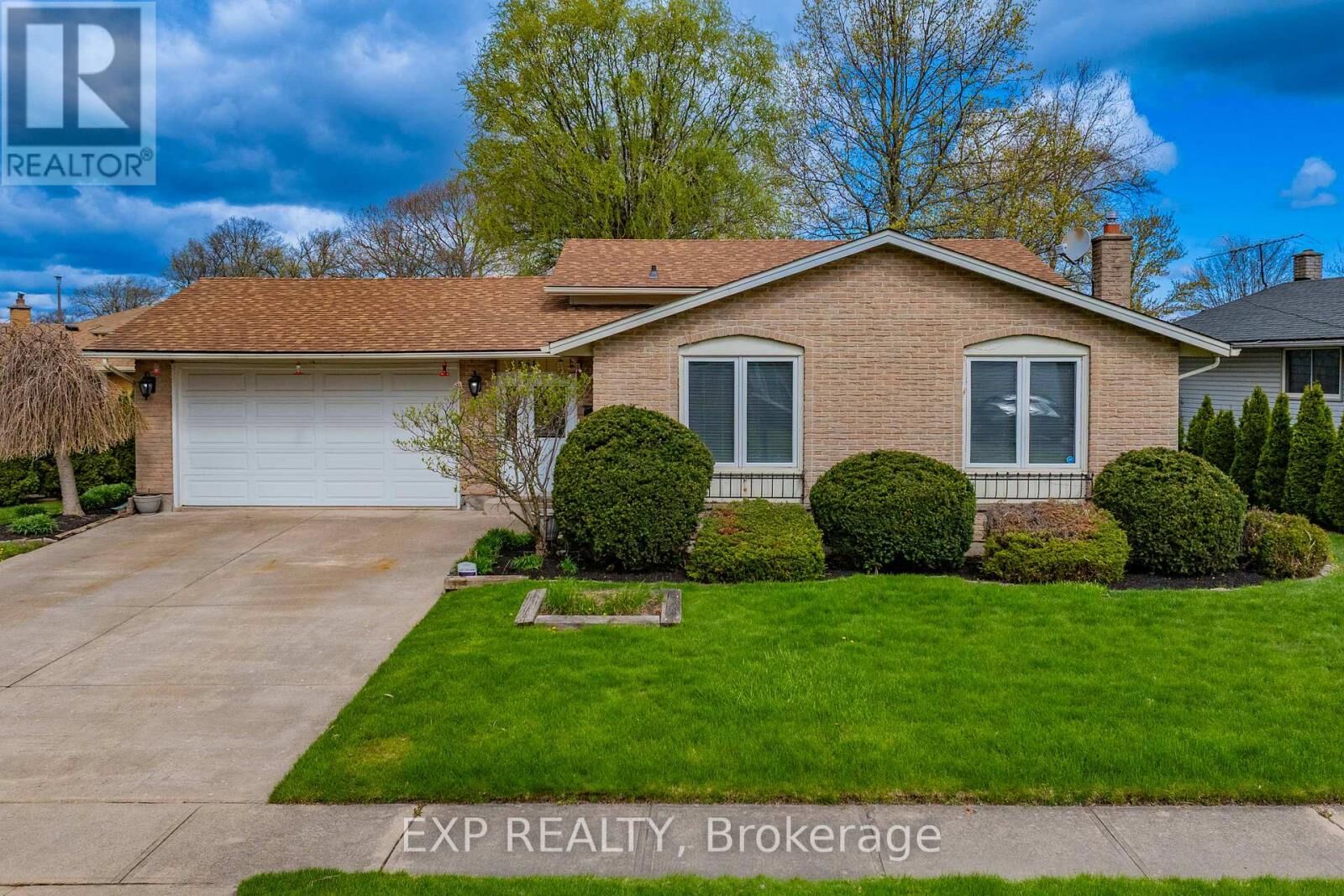 Property Photo: 7551 Fern Avenue ON L2G 5H6
