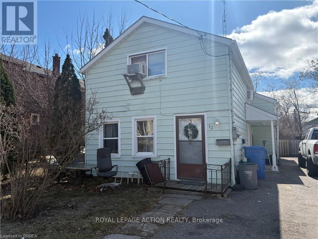 Property Photo:  13 Sheridan Street  ON N3T 2P7 