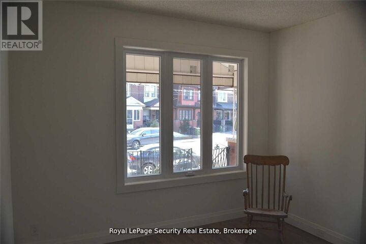 Property Photo: 6 Rusholme Park Crescent Main ON M6J 2C9