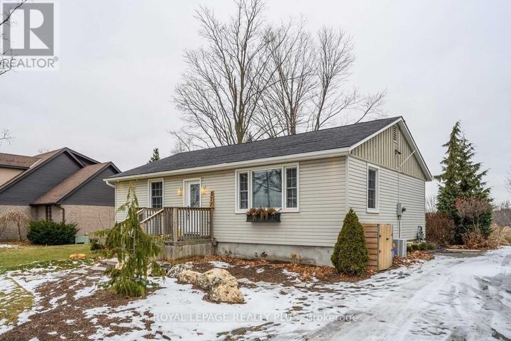 Property Photo: 577 Dundas Street East ON L7A 0K8