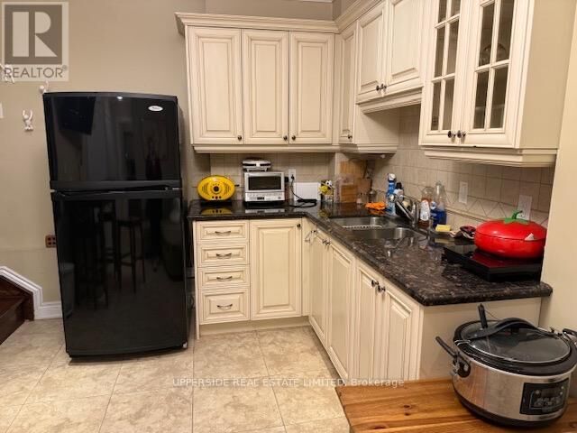 Property Photo:  202B Finch Avenue East  ON M2N 4R9 