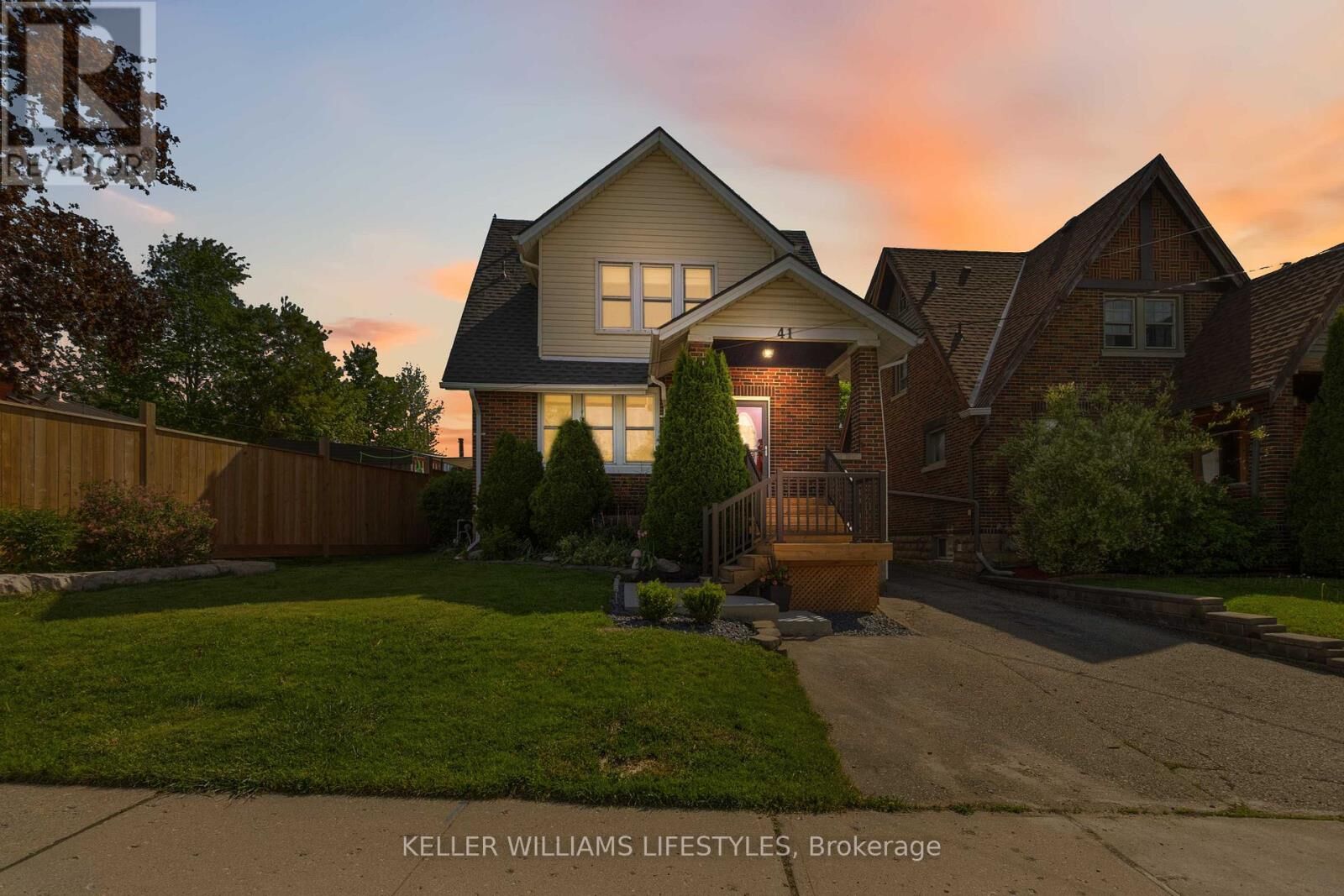 Property Photo: 41 Broadway Street ON N4S 3A1