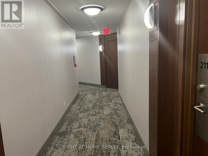 Property Photo: 310 Burnhamthorpe Road West 2114 ON L5B 3Y5