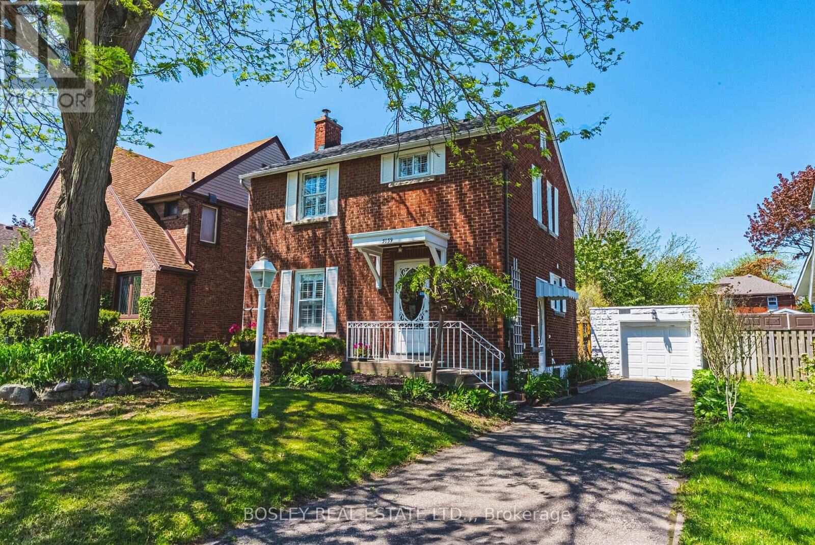 Property Photo: 5039 Valley Way ON L2E 1W8