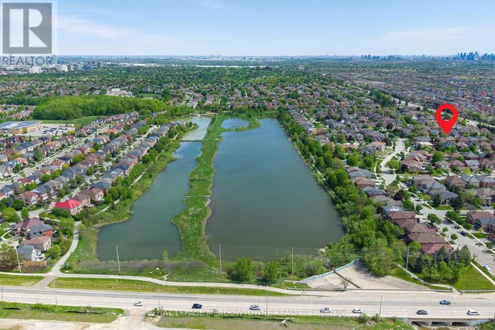 Property Photo:  6028 Clover Ridge Crescent  ON L5N 7B4 