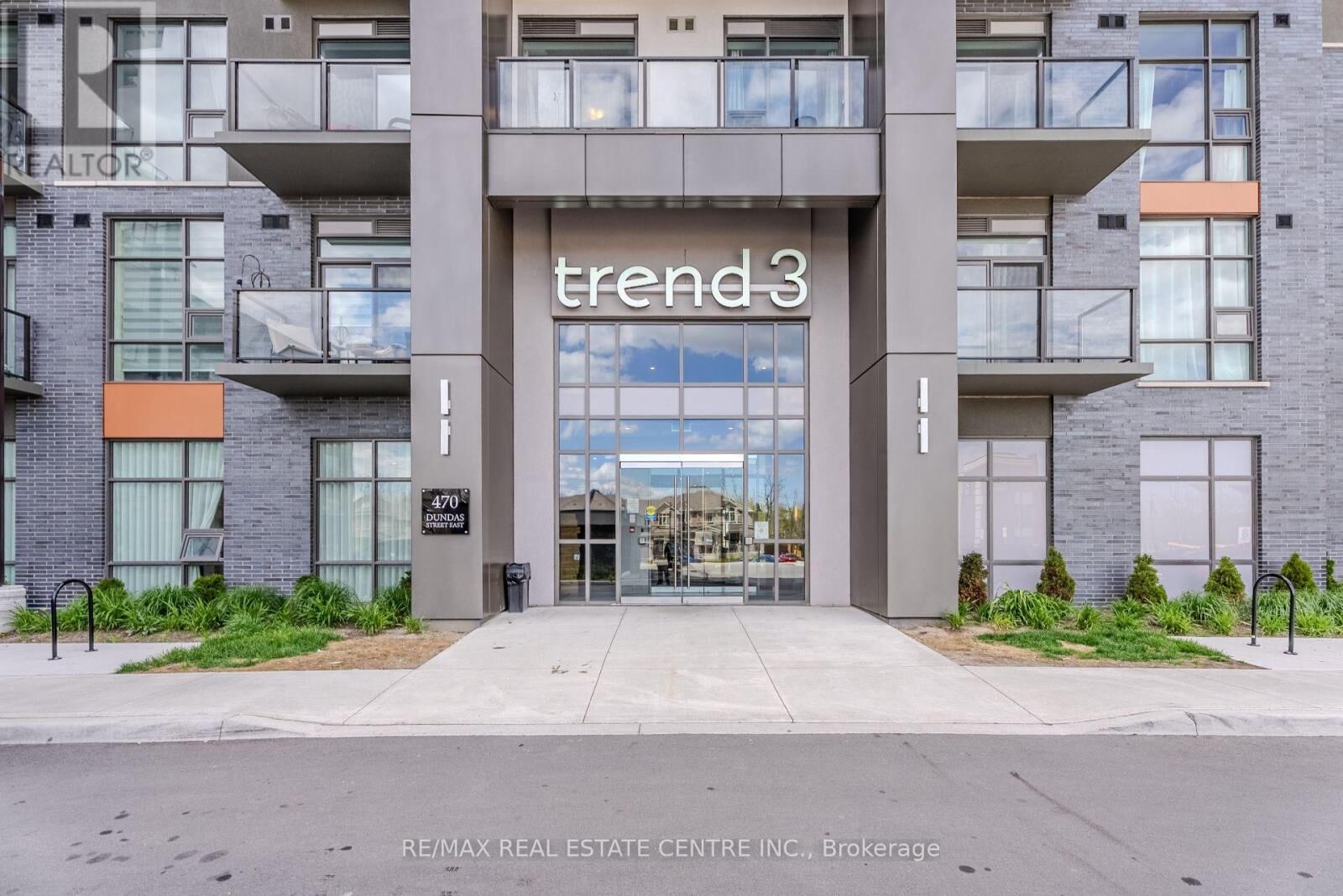 Property Photo:  470 Dundas Street 1206  ON L8B 2A6 