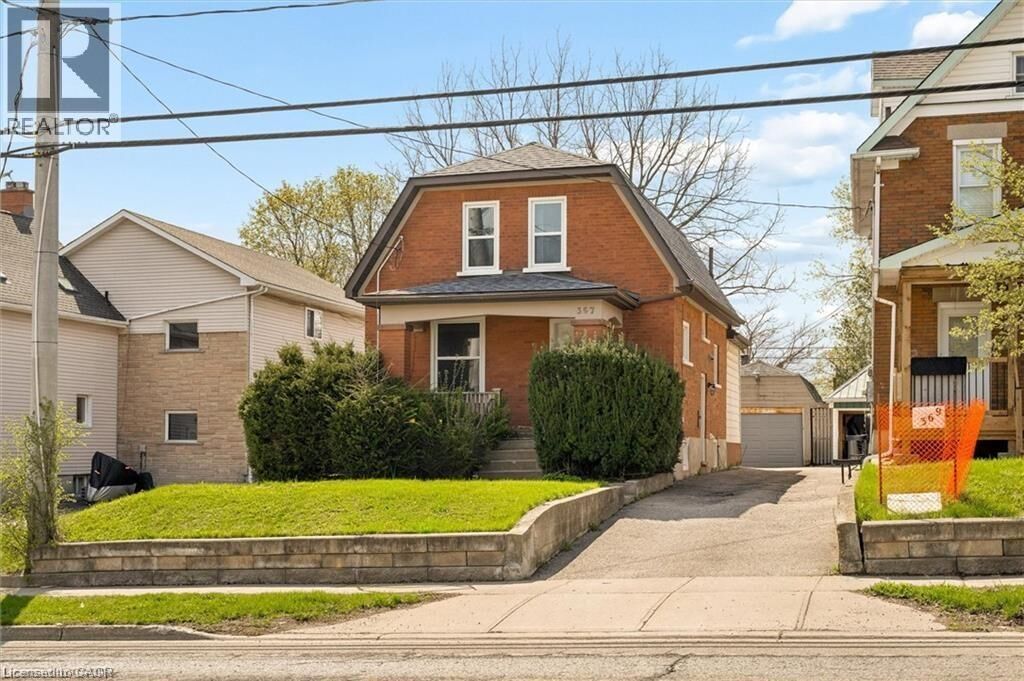 Property Photo:  367 Victoria Street South  ON N2M 3A4 