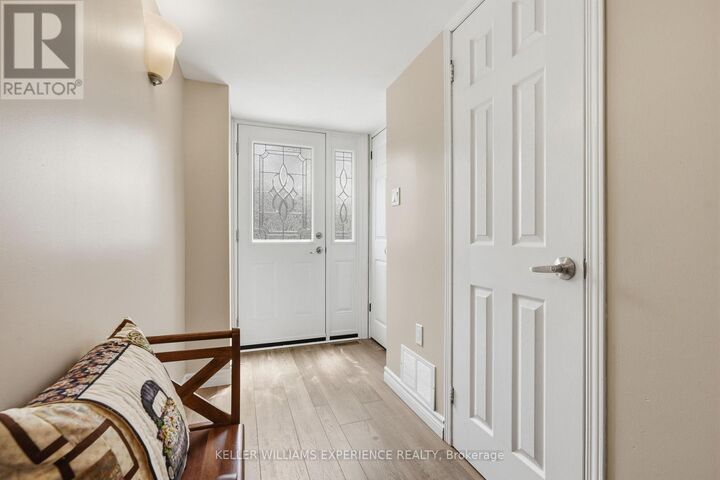 Property Photo:  246 Tupper Boulevard 8  ON L9R 1A9 
