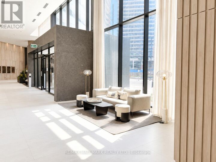 Property Photo:  10 Flavelle Trail 102  ON L4L 1V8 