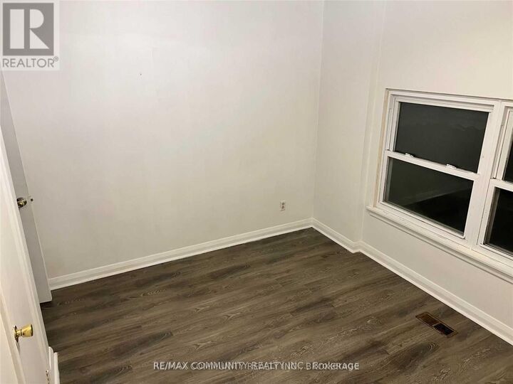 Property Photo:  3238 Lawrence Avenue  ON M1H 1A4 