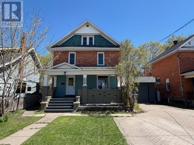 Property Photo:  114 Church St  ON P6A 3H5 