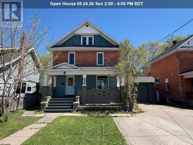 Photo de la propriété:  114 Church St  ON P6A 3H5 