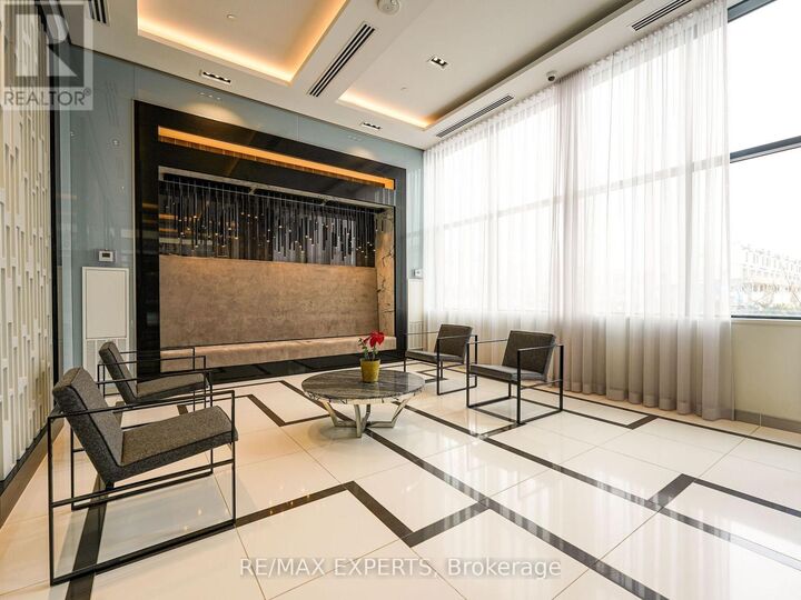 Property Photo: 100 Eagle Rock Way 929 ON L6A 5B9