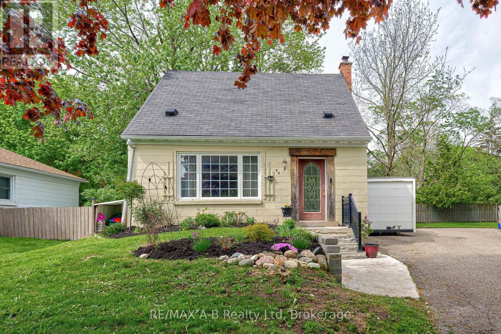 Property Photo:  54 Coriano Street  ON N5A 6C3 