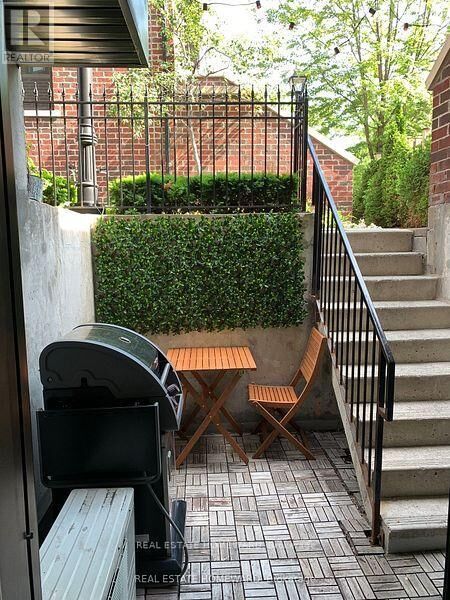 Property Photo: 150 Broadview Avenue 13 ON M4M 0A9