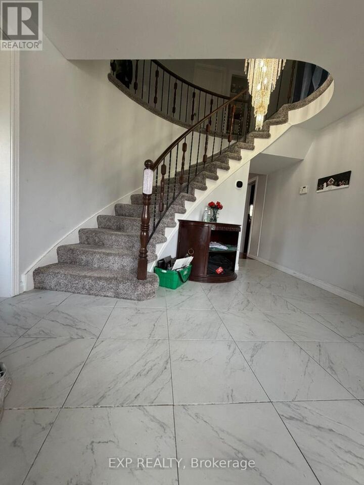 Property Photo:  1061 Plante Drive  ON K1V 9E5 