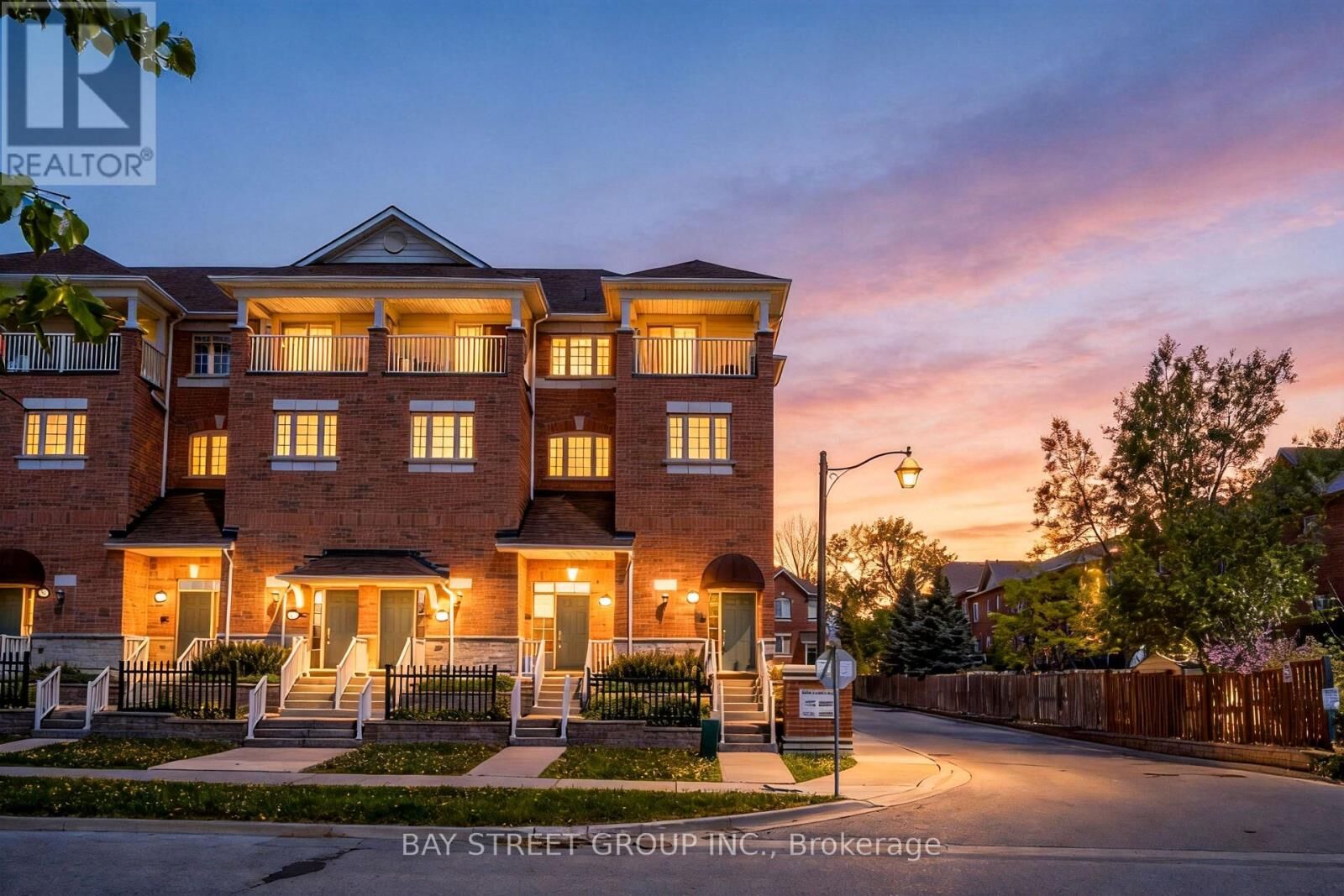 Property Photo:  141 Silverwood Avenue  ON L4S 0C9 