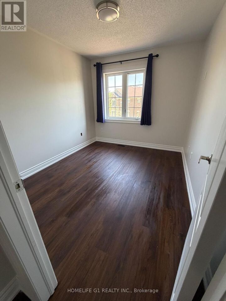 Property Photo: 46 St Dennis Road ON L6R 3W7