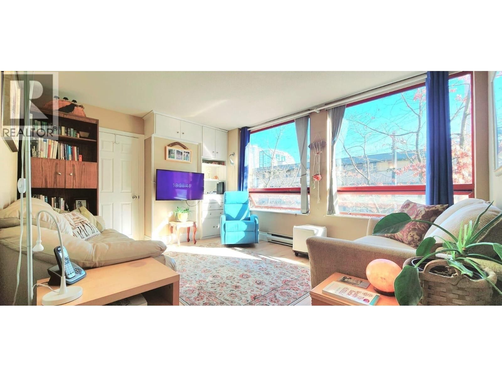 Property Photo:  811 Helmcken Street 208  BC V6Z 1B1 