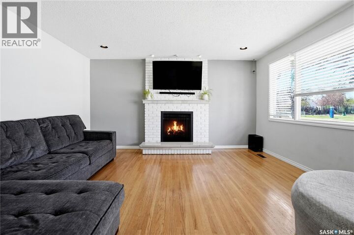 Property Photo:  55 Donahue Avenue  SK S4R 3Y7 