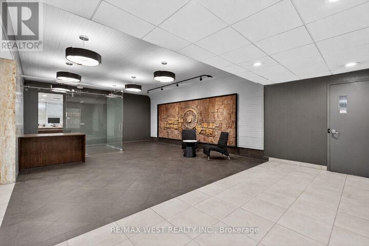 Property Photo: 75 Emmett Avenue 1801 ON M6M 5A7