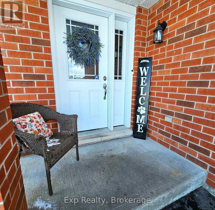 Property Photo: 7 Rosewood Drive ON K0K 2C0