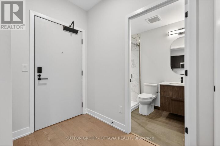 Property Photo:  560 Rideau Street 509  ON K1N 0G3 